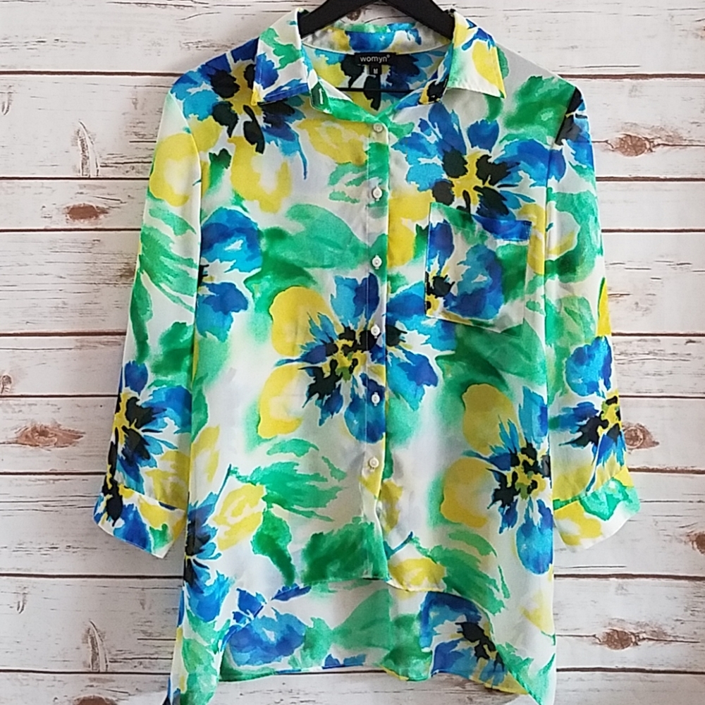 5/$30 🎀 Womyn | Romantic Boutique Floral Blouse